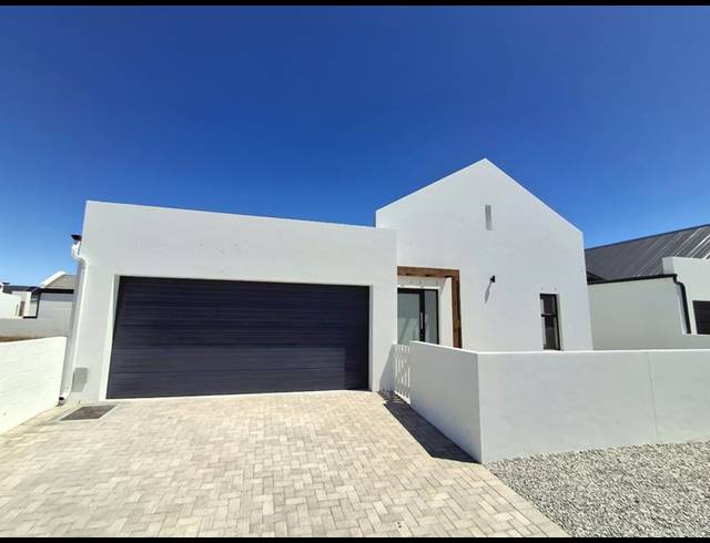 3 BEDROOM HOUSE FOR SALE IN BRITANNIA BAY